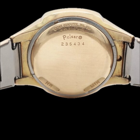 Vintage Pulsar P4 Executive Men's Digital LED Wristwatch USA 14k Gold Filled - Picture 4 of 8